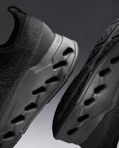 TENIS ON CLOUD SURFER